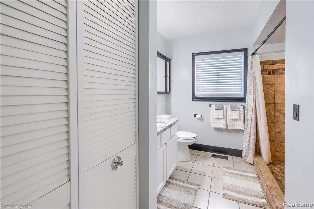 3395 Sandy Shore Drive, Metamora, MI 48455 — Photo 49