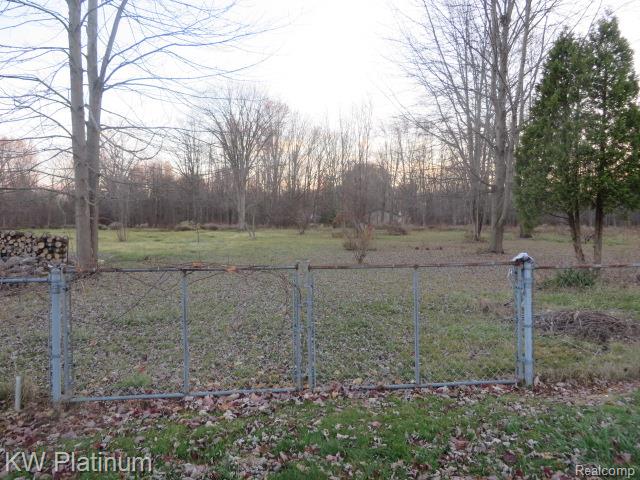 49400 Callens Road, Chesterfield, MI 48047 — Photo 21