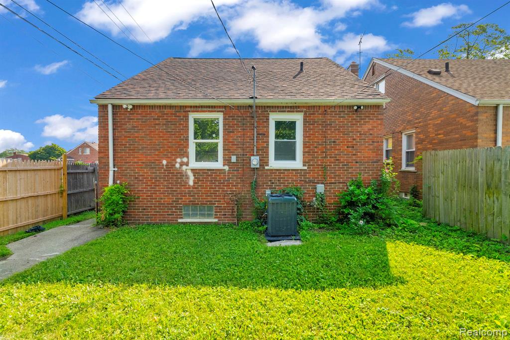 19723 Carrie Street, Detroit, MI 48234 — Photo 23
