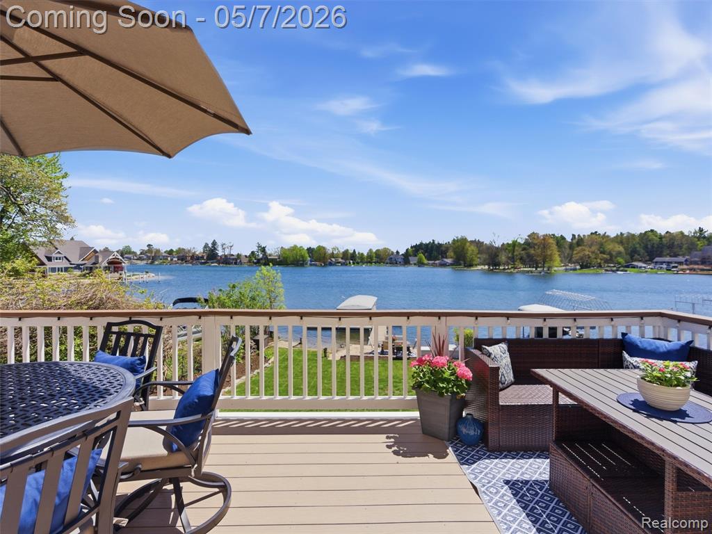 13435 Lake Shore Drive, Fenton, MI 48430 — Photo 37