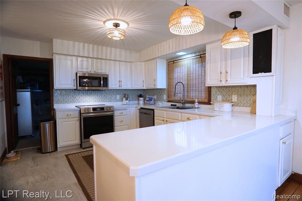 6210 Sterling Drive, Newport, MI 48166 — Photo 13