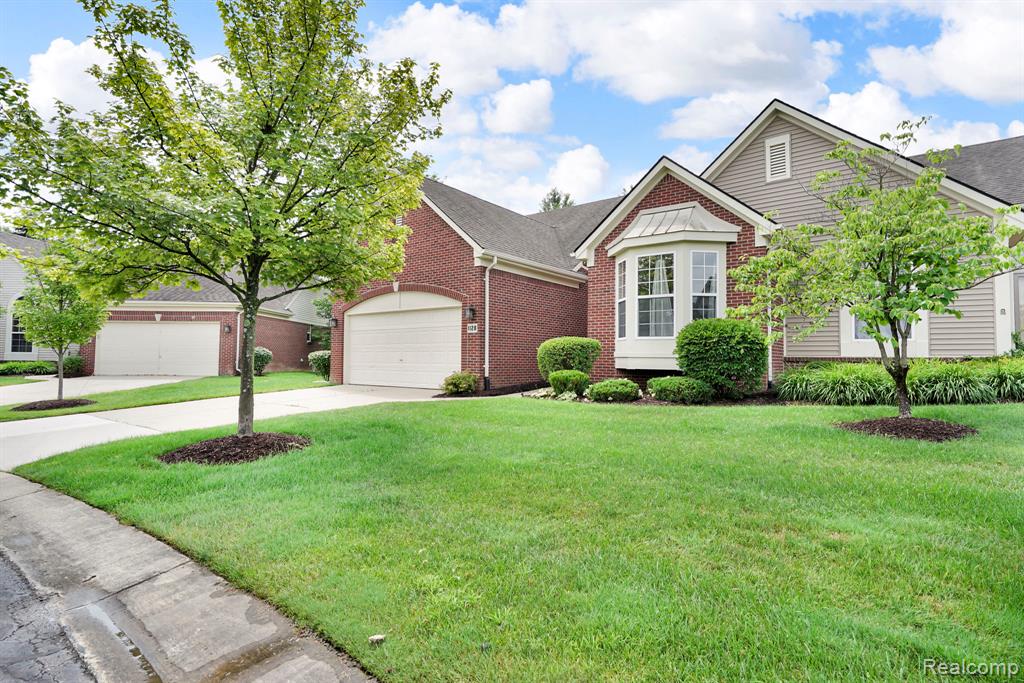 1128 Andover Circle, Commerce Twp, MI 48390 — Photo 25