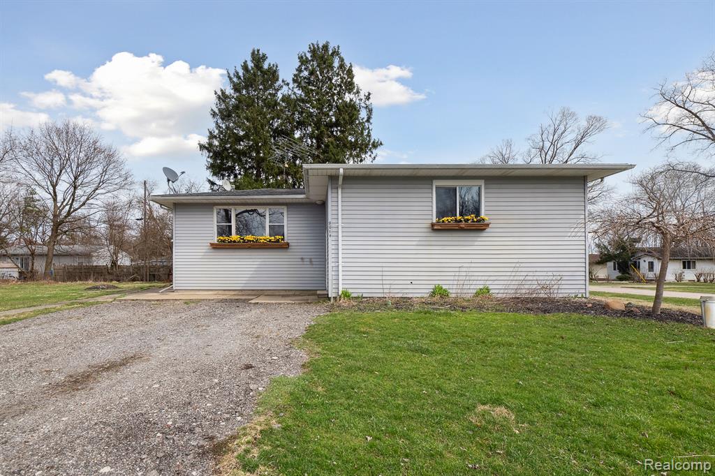 9014 GROVE Drive, Whitmore Lake, MI 48189 — Photo 25