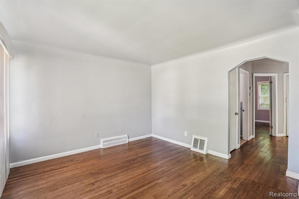 6526 Heyden Street, Detroit, MI 48228 — Photo 9