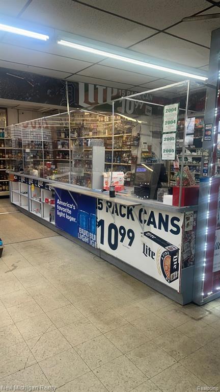 5102 9 Mile Rd, Warren, MI 48091 — Photo 15