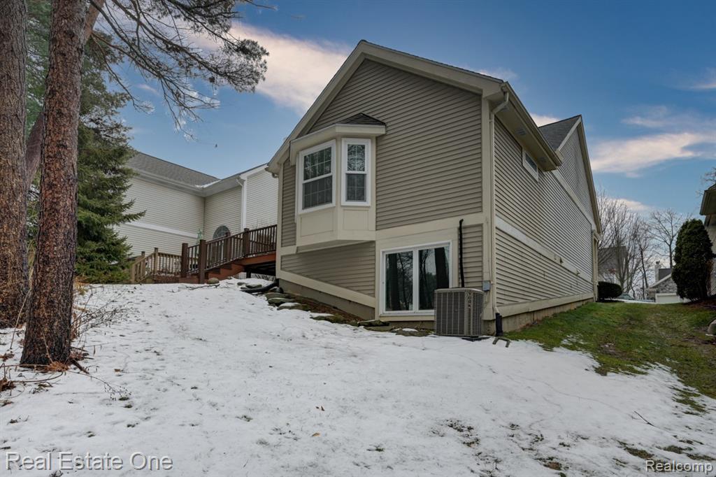 6564 Summit Ridge, Clarkston, MI — Photo 41