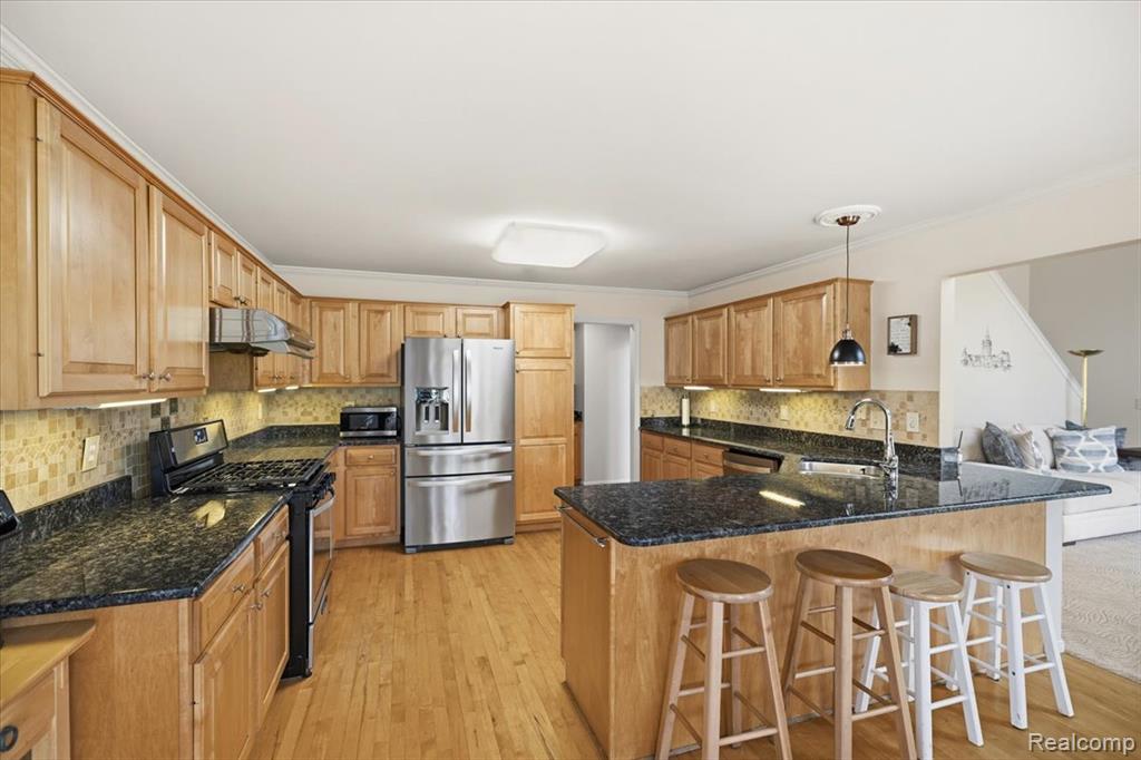 4471 S Castlewood Court, Auburn Hills, MI 48326 — Photo 11