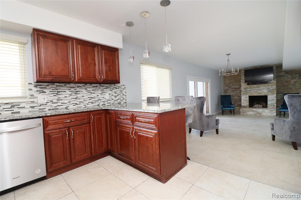 739 Kinloch Street, Dearborn Heights, MI 48127 — Photo 20