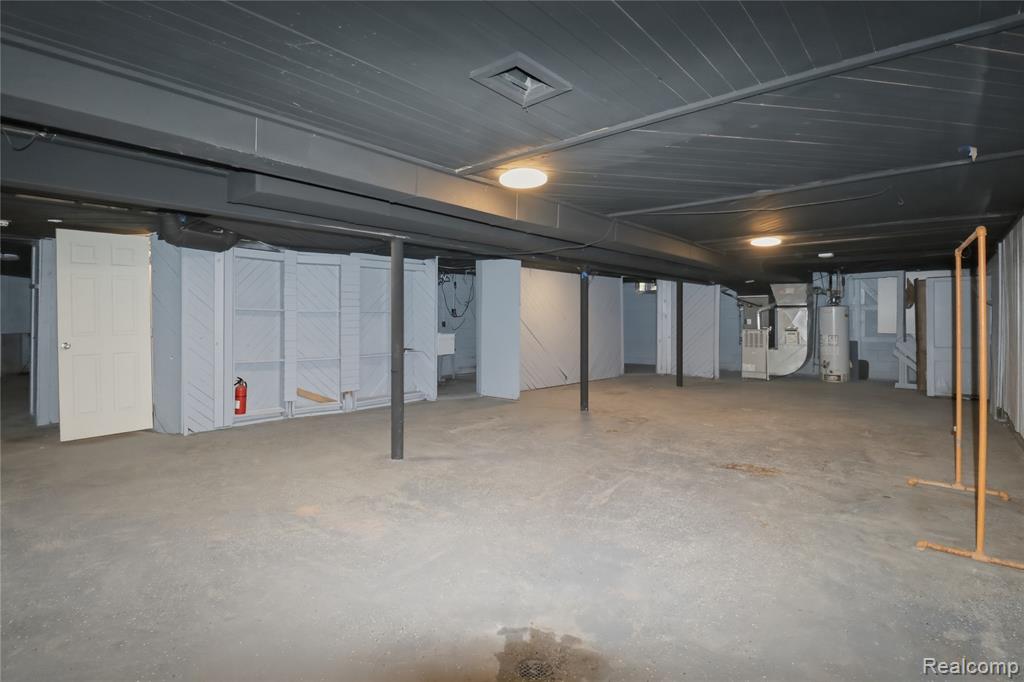 2555 W Boston Boulevard, Detroit, MI 48206 — Photo 30