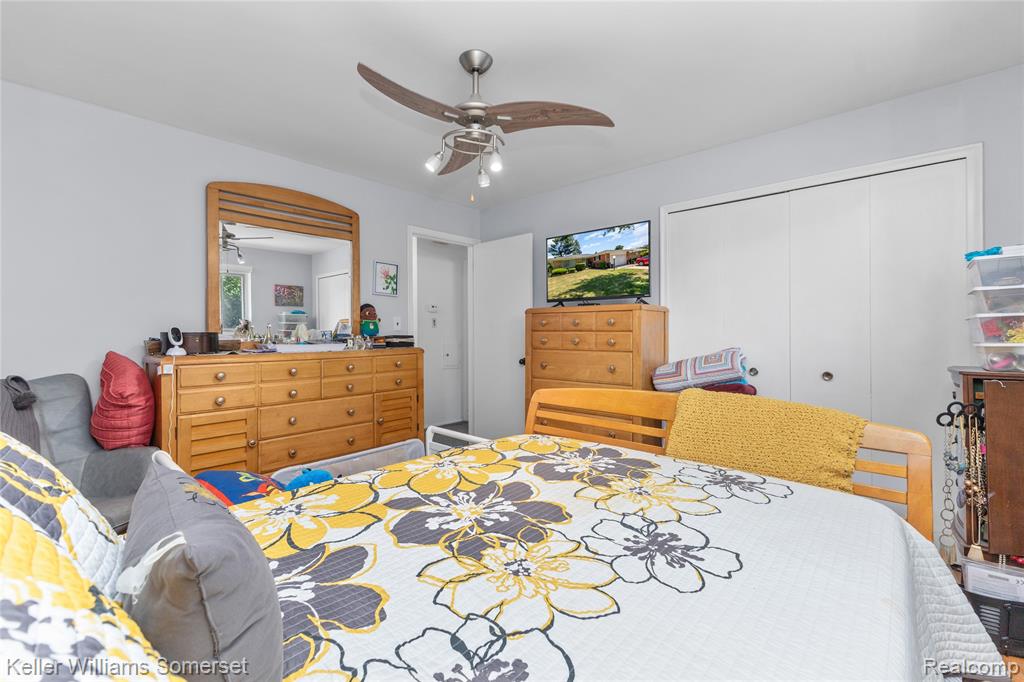 14154 Fenton, Redford, MI 48239 — Photo 30