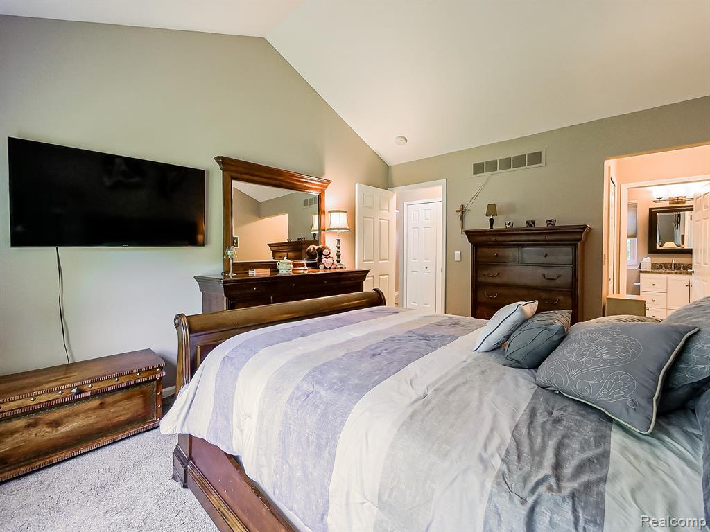 2517 Pine Drive, Wixom, MI 48393 — Photo 11