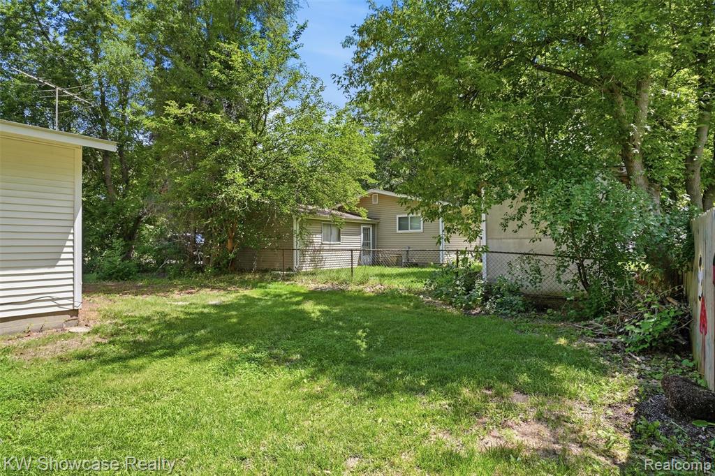 801 Farnsworth Road, White Lake, MI — Photo 4