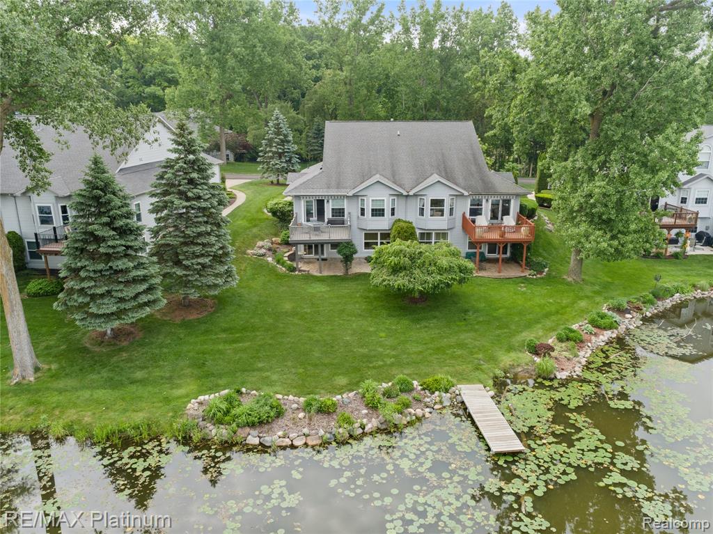 2336 Swans Cove, 7, Fenton, MI 48430 — front exterior