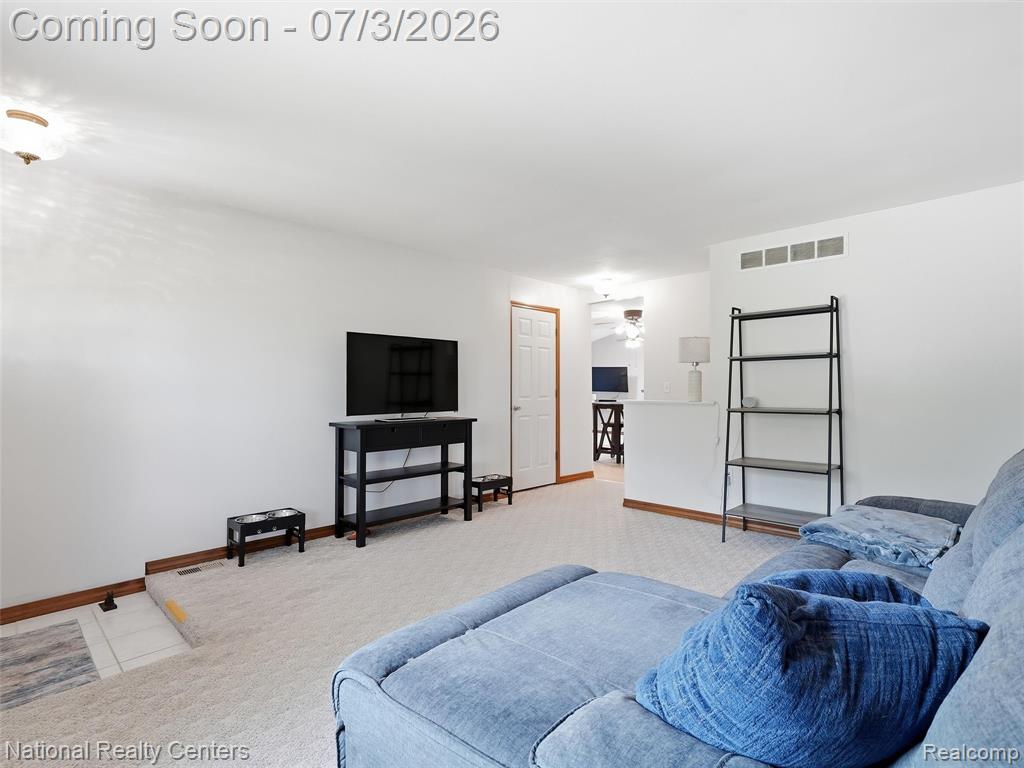 40368 Village Wood Road, Novi, MI — Photo 7