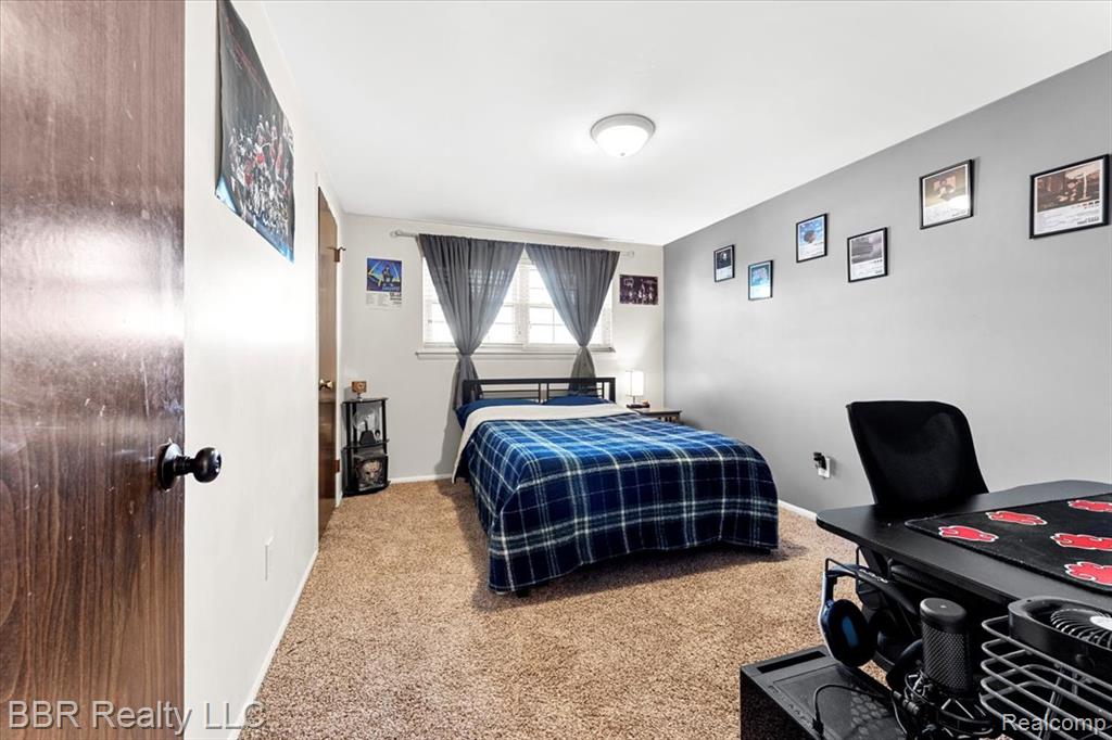 28305 Greenbriar Way, Brownstown, MI 48183 — Photo 16