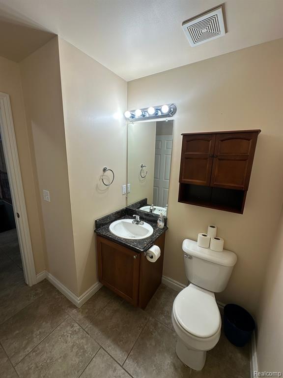 43762 GROUSE Drive, Clinton Twp, MI 48038 — Photo 12