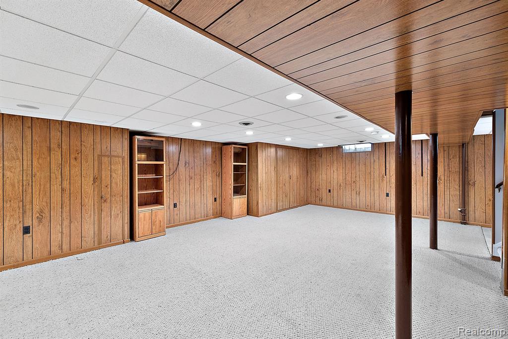4126 BERKSHIRE Road, Royal Oak, MI 48073 — Photo 31