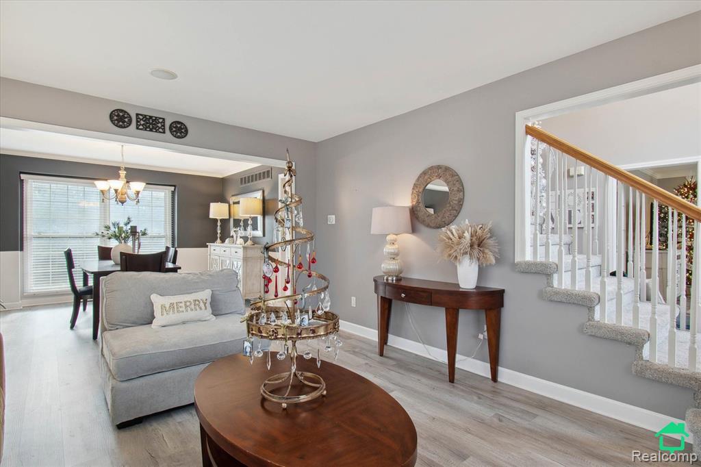 51171 W Hills Drive, Plymouth, MI 48170 — Photo 9