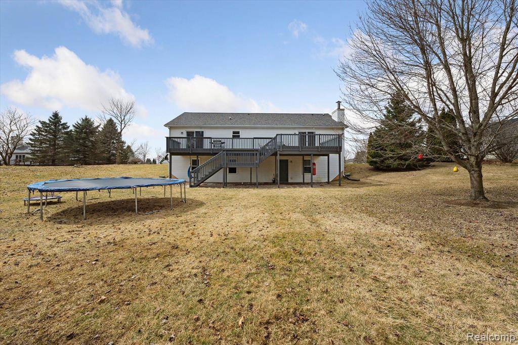 5817 CARTER, Howell, MI 48843 — Photo 3