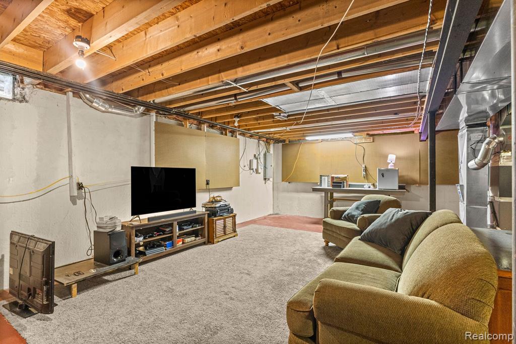 23879 ASHLEY Drive, Flat Rock, MI 48134 — Photo 33