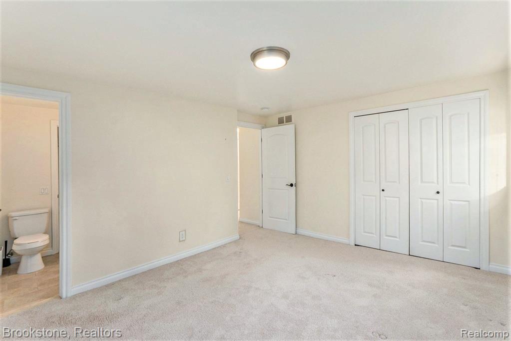 6533 POST OAK Drive, West Bloomfield, MI — Photo 38