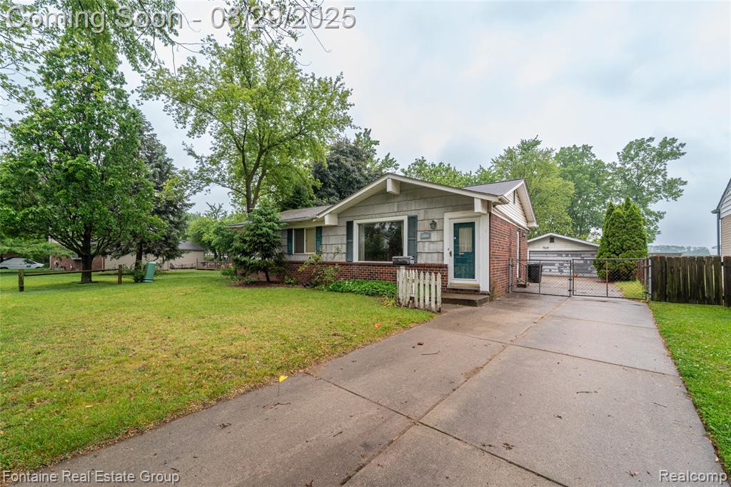 9437 Tavistock Drive, Plymouth, MI 48170 — Photo 2