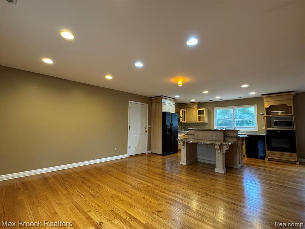 458 Laprairie Street, Ferndale, MI 48220 — Photo 5