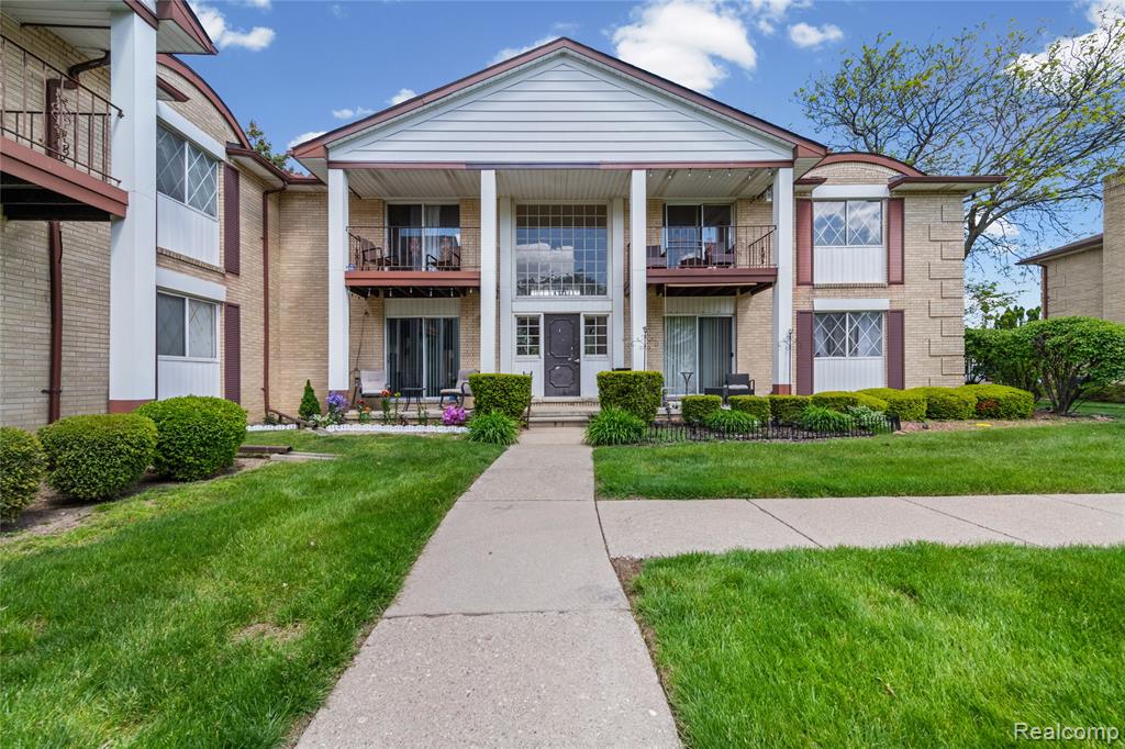 29296 Gloede Drive, Warren, MI 48088 — Photo 19