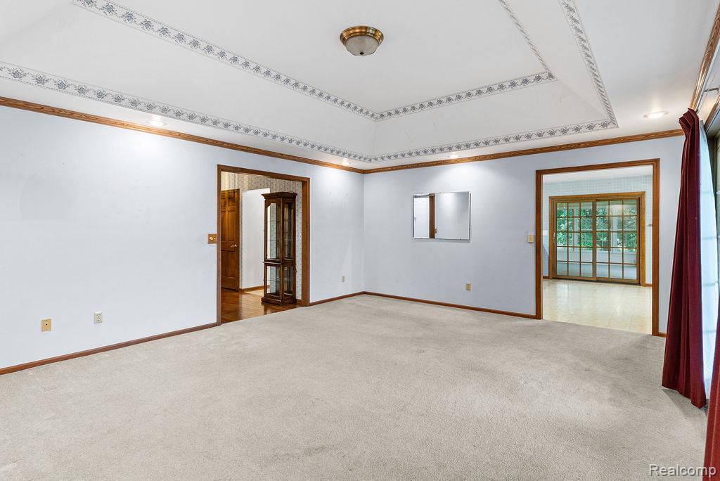 9482 Graytrax Road, Grand Blanc, MI 48439 — Photo 12