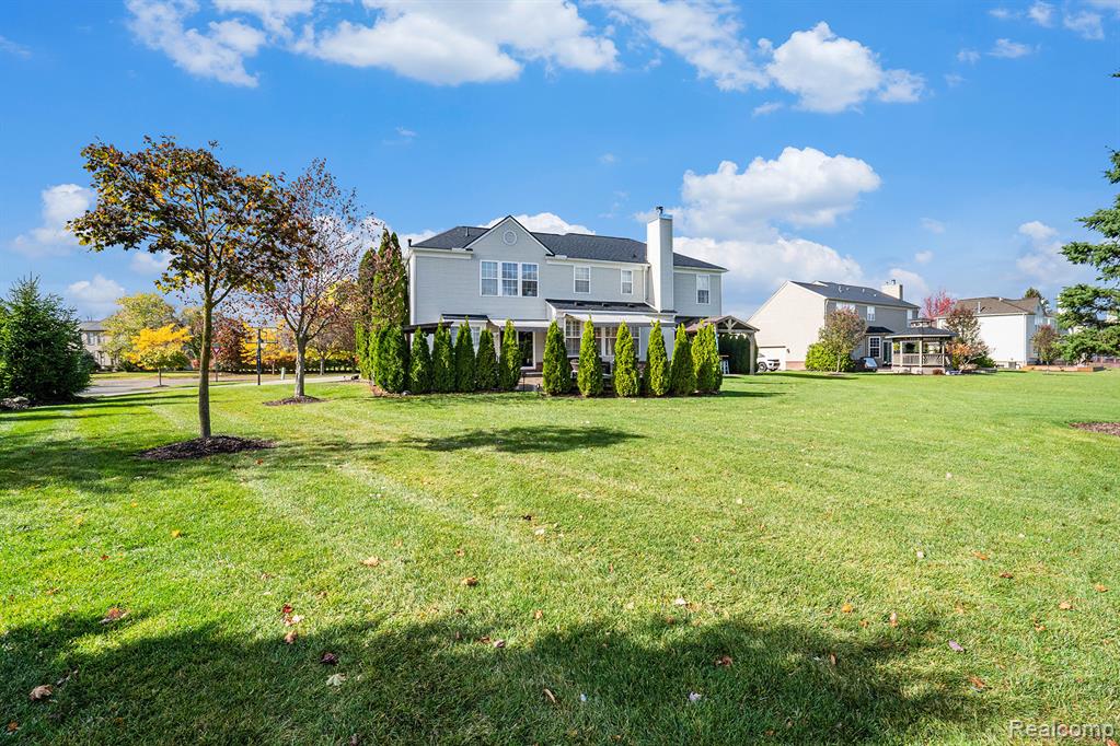 8381 Oxford Lane, Grand Blanc, MI 48439 — Photo 35