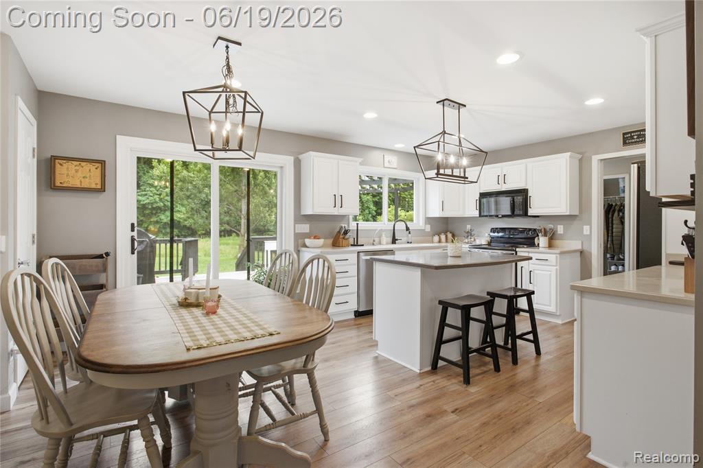 5739 Suntar Valley Drive, Fowlerville, MI 48836 — Photo 5