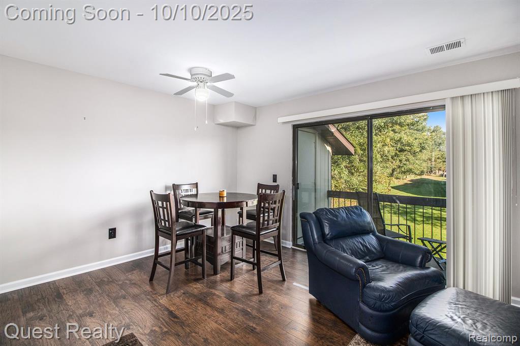 33855 Pondview Circle, Livonia, MI 48152 — Photo 6