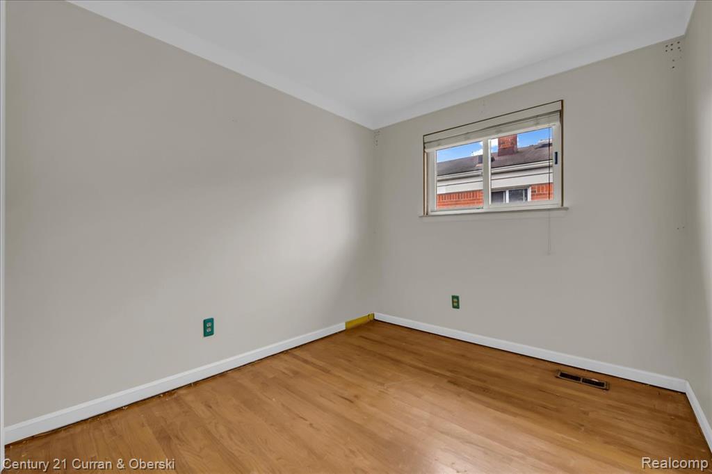 5965 Berwyn Street, Dearborn Heights, MI 48127 — Photo 8