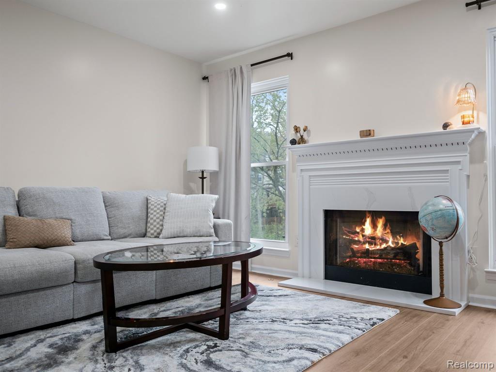 4105 STANMOOR Drive, Waterford, MI 48329 — Photo 11