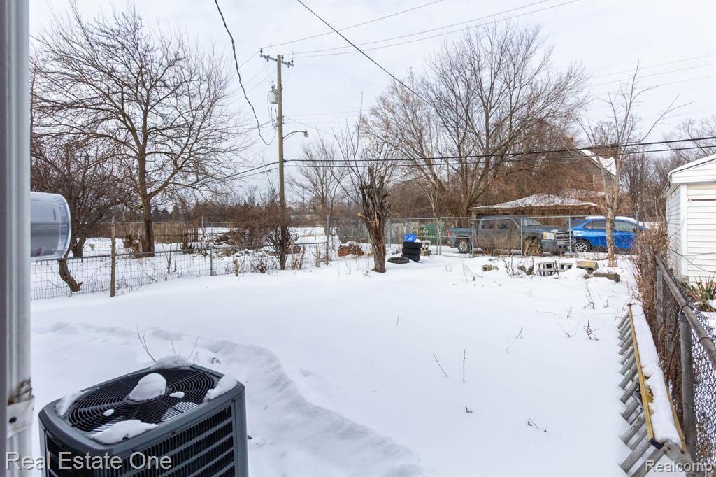 8704 Smart Street, Detroit, MI 48210 — Photo 31