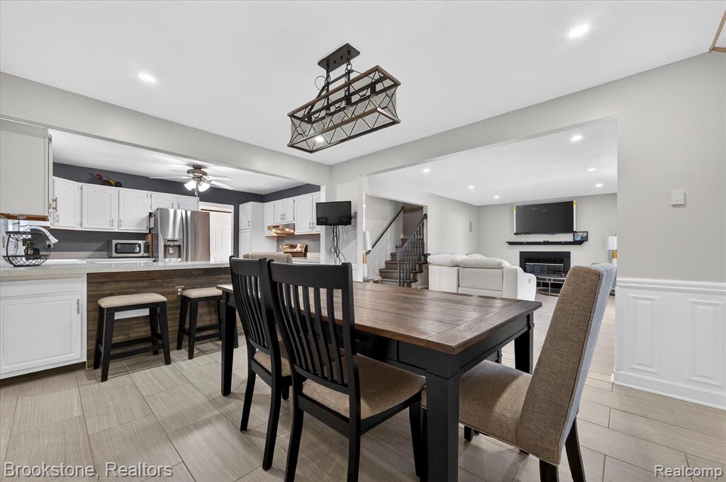 1980 Oakville Waltz Road, New Boston, MI 48164 — Photo 9