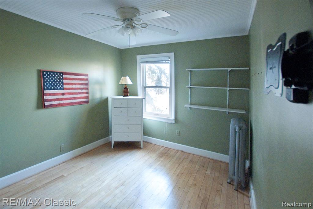 260 Oak Island Drive, Wolverine Lake, MI 48390 — Photo 25