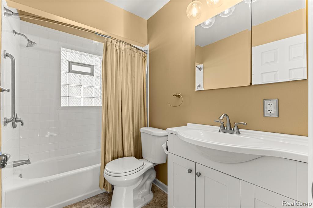 9896 Park Avenue, Allen Park, MI 48101 — Photo 19