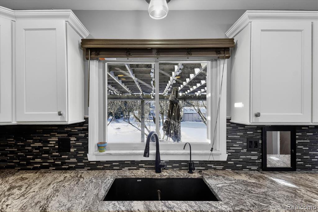 5177 Elizabeth Lane, Almont, MI 48003 — Photo 15