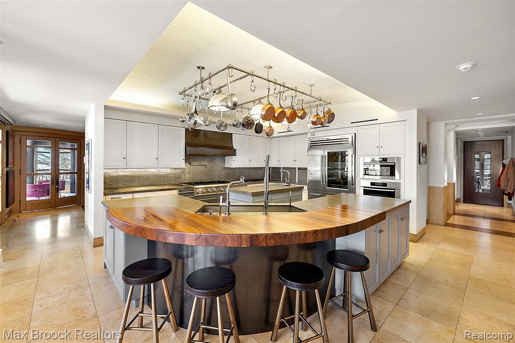 4740 Dow Ridge Road, Orchard Lake Village, MI, 48324