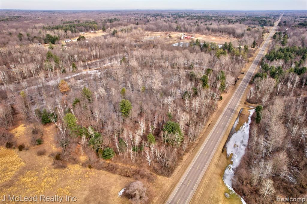 4900 W Saginaw Road, Vassar, MI 48768 — Photo 2