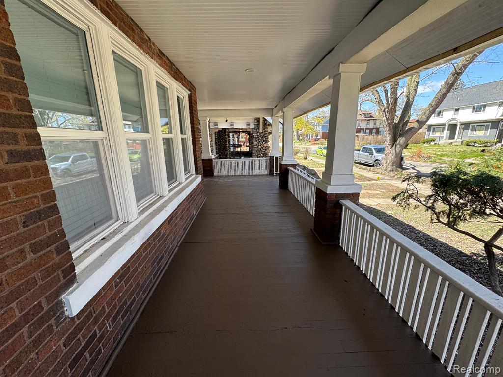 100 MASSACHUSETTS Street, Highland Park, MI 48203 — Photo 3