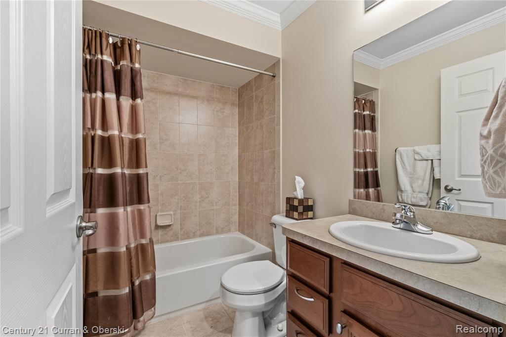 49468 N Glacier, Northville, MI 48168 — Photo 25