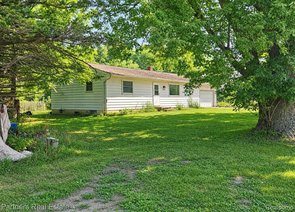 1382 Lucy Road, Howell, MI 48843