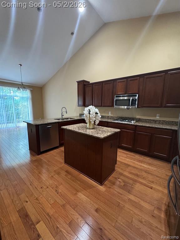 6603 BERRY CREEK Lane, West Bloomfield, MI — Photo 12