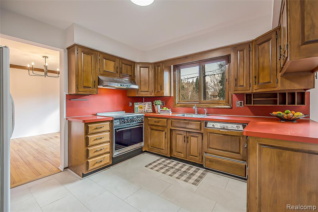 1937 Alhambra Drive, Ann Arbor, MI 48103 — Photo 16