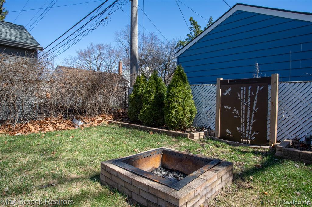 718 Meadowdale Street, Ferndale, MI 48220 — Photo 42