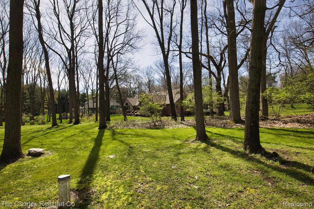 8494 CEDAR HILLS Drive, Dexter, MI 48130 — Photo 28