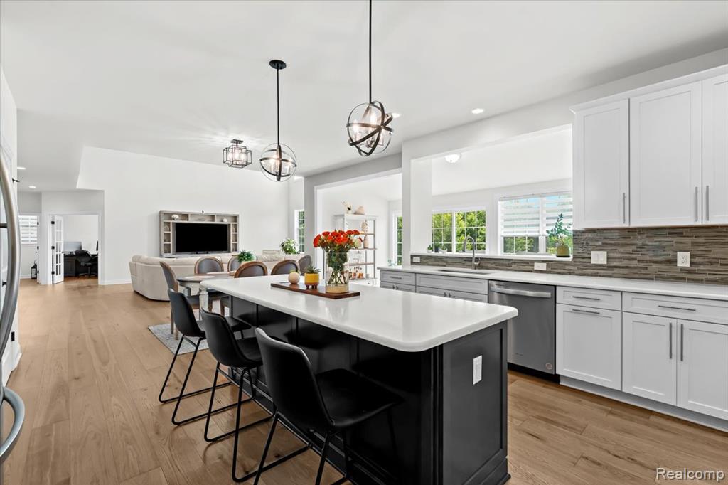47695 Wales Court, Novi, MI 48167 — Photo 17