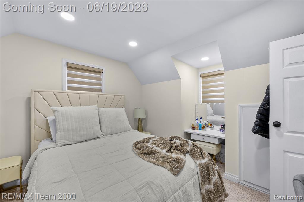 6155 N Silvery Lane, Dearborn Heights, MI 48127 — Photo 29